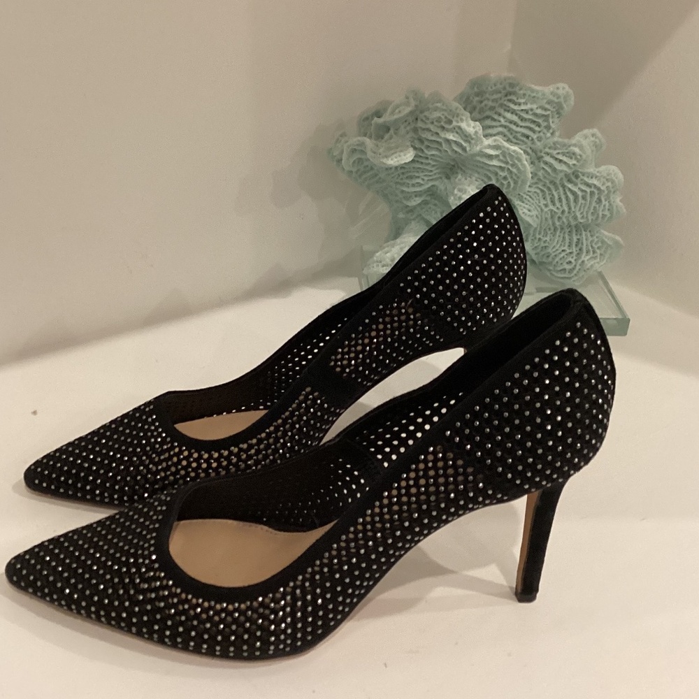 Vince Camuto Sarritah Heels Stiletos Black Suede Embellish Shoes 8.5M 39 NEW